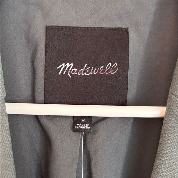 Madewell Oversized Menswear Blazer Olive Sage Women’s medium Button Accent NWT - Picture 8 of 16